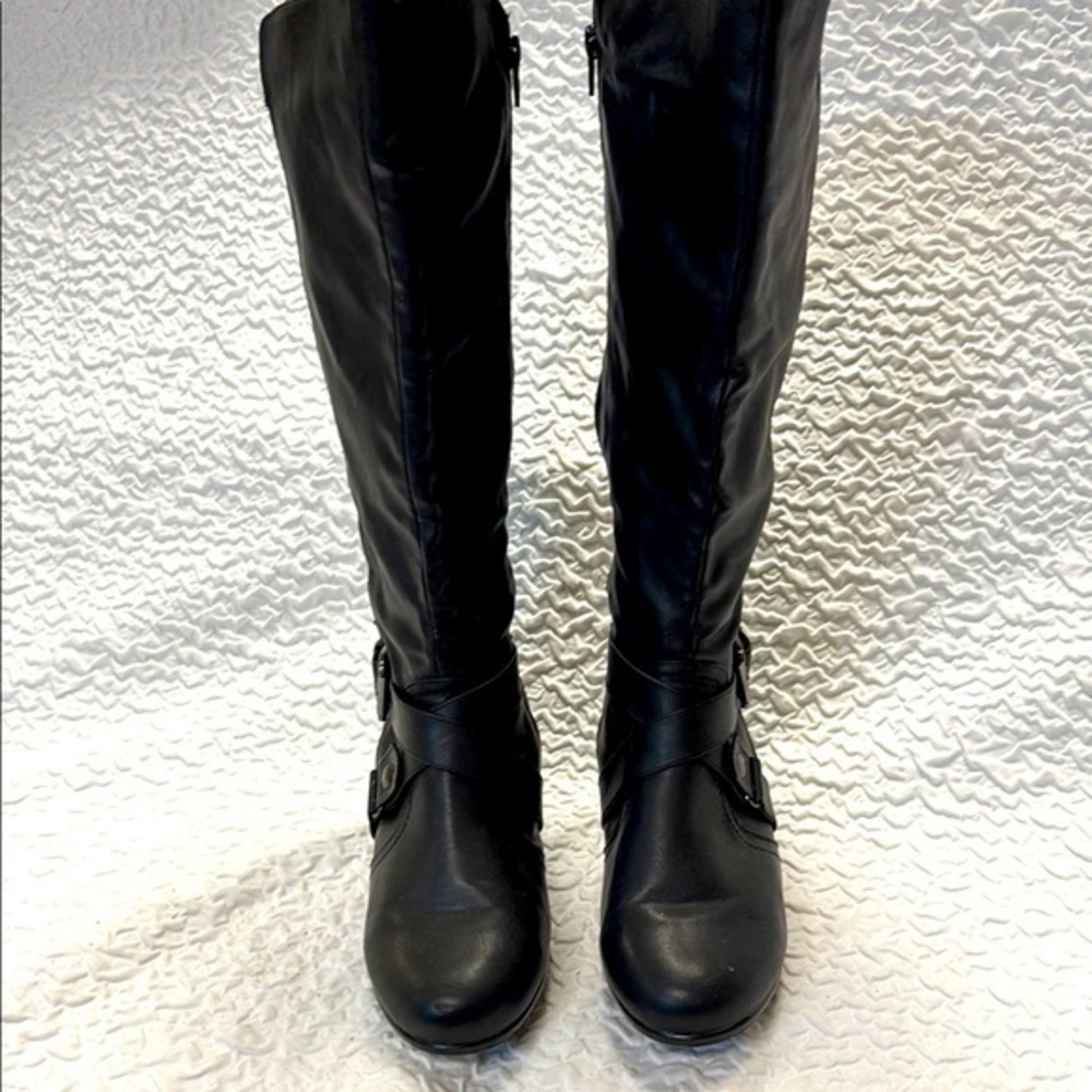 Avenue Black Carson Black Boots size 9